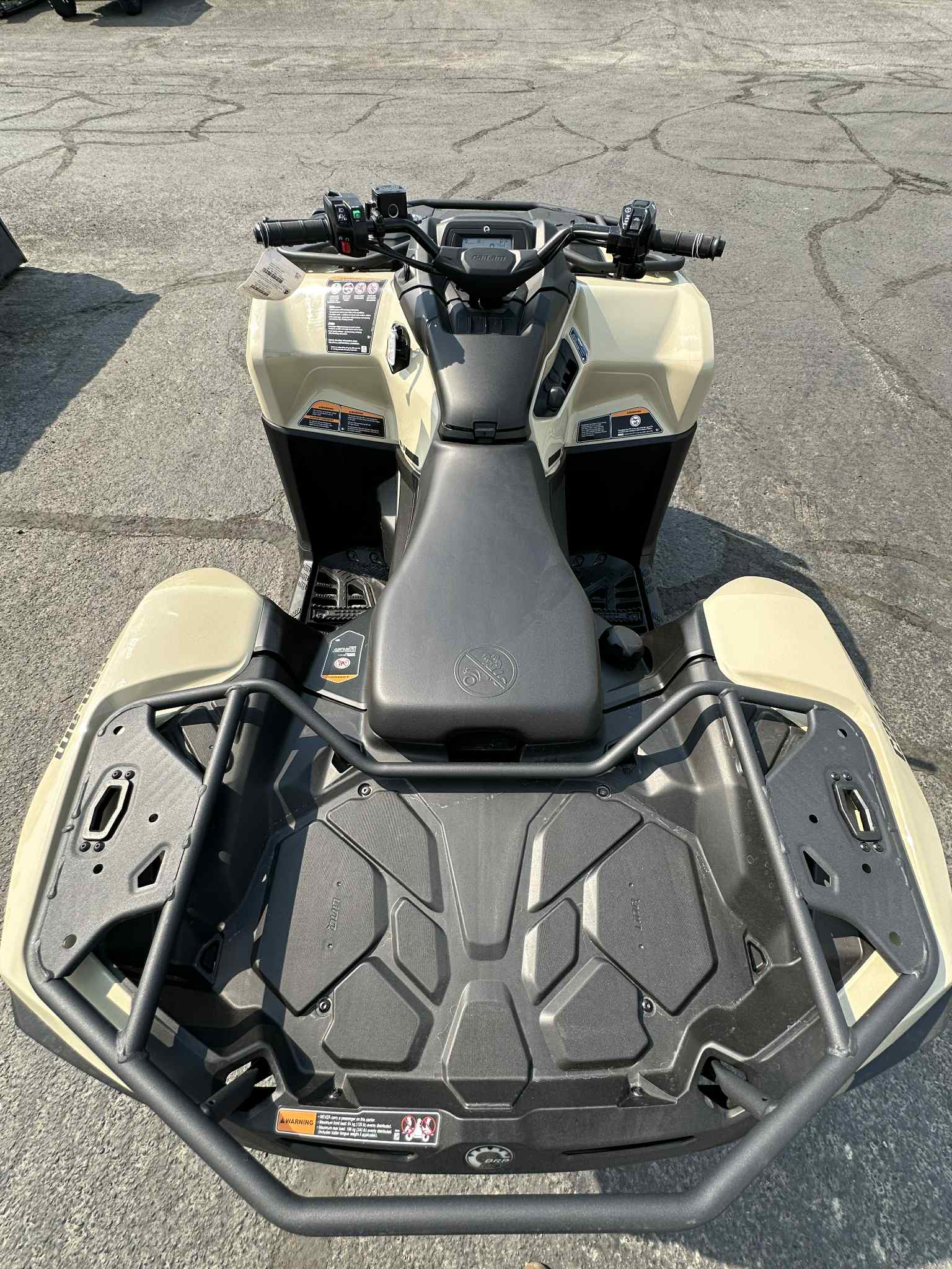 2025 Can-Am OUTLANDER PRO XU HD5 GN 25 - Photo 2